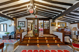 HOTEL SANTILLANA