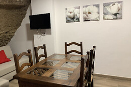 CASA CUEVA LAS CALCETAS