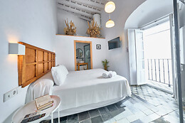 GRUPO BESARO HOTELS