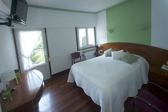 HOTEL SINDIKA - photo 0