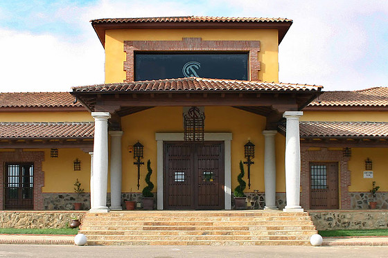 BODEGAS RUIZ TORRES - photo 0