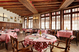 Le Relais des Trois Châteaux