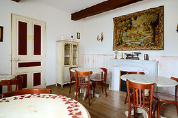 Hotel The Originals du Parc Avignon Est