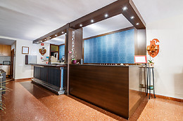 HOTEL BLASÓN JUNIOR