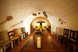 BODEGAS MUÑANA